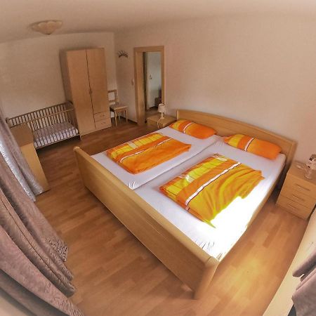Ferienwohnung Haubner Neukieritzsch Eksteriør bilde
